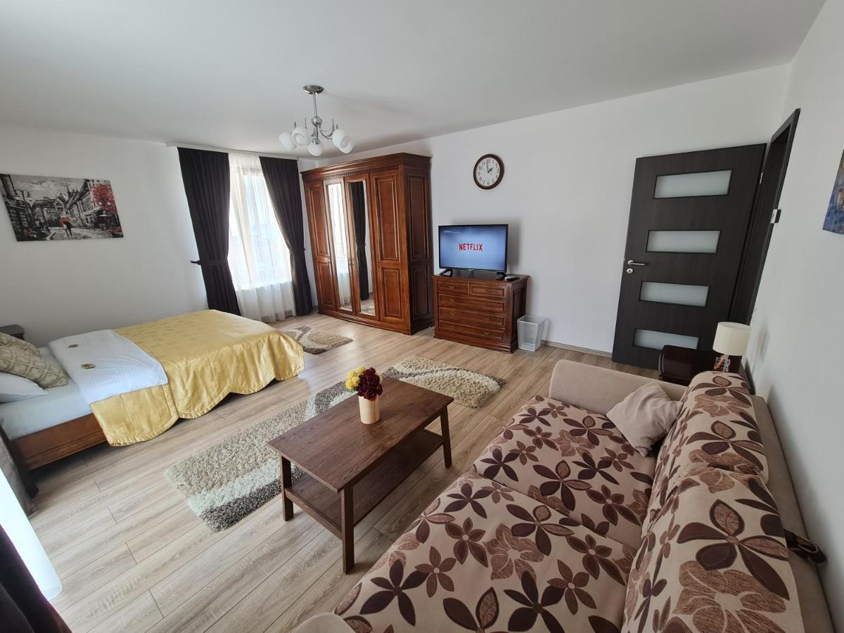 Apartment Select Center *
